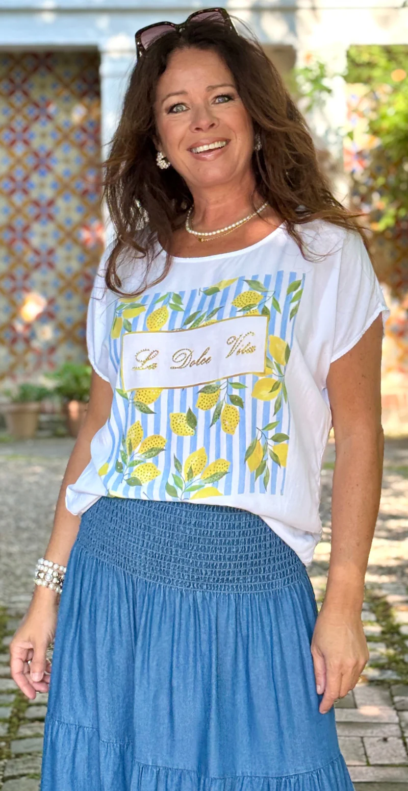 Adeline bluse med citronmotiv og små sten hvid LikeLondon