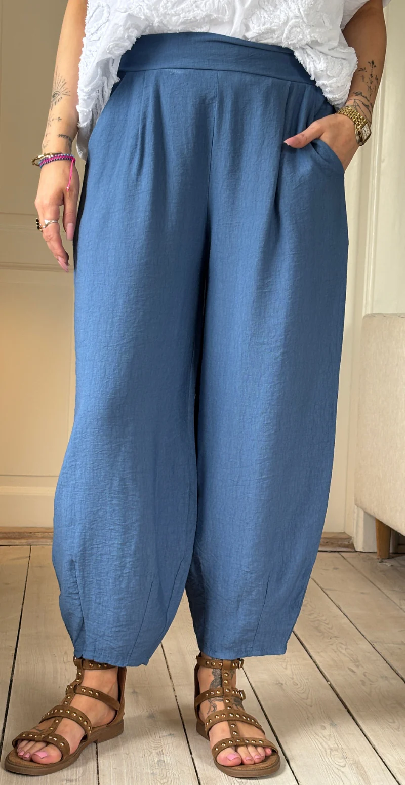 Forudbestil uge 29 Alana bukser med skrålommer og barrel-fit jeans LikeLondon - Image 6