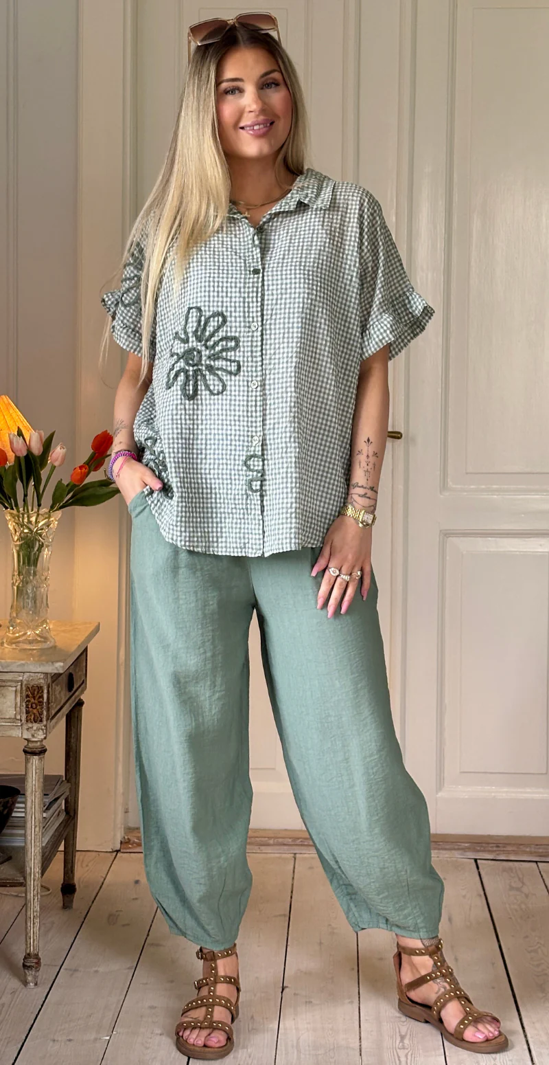 Alana bukser med skrålommer og barrel-fit militare LikeLondon - Image 6