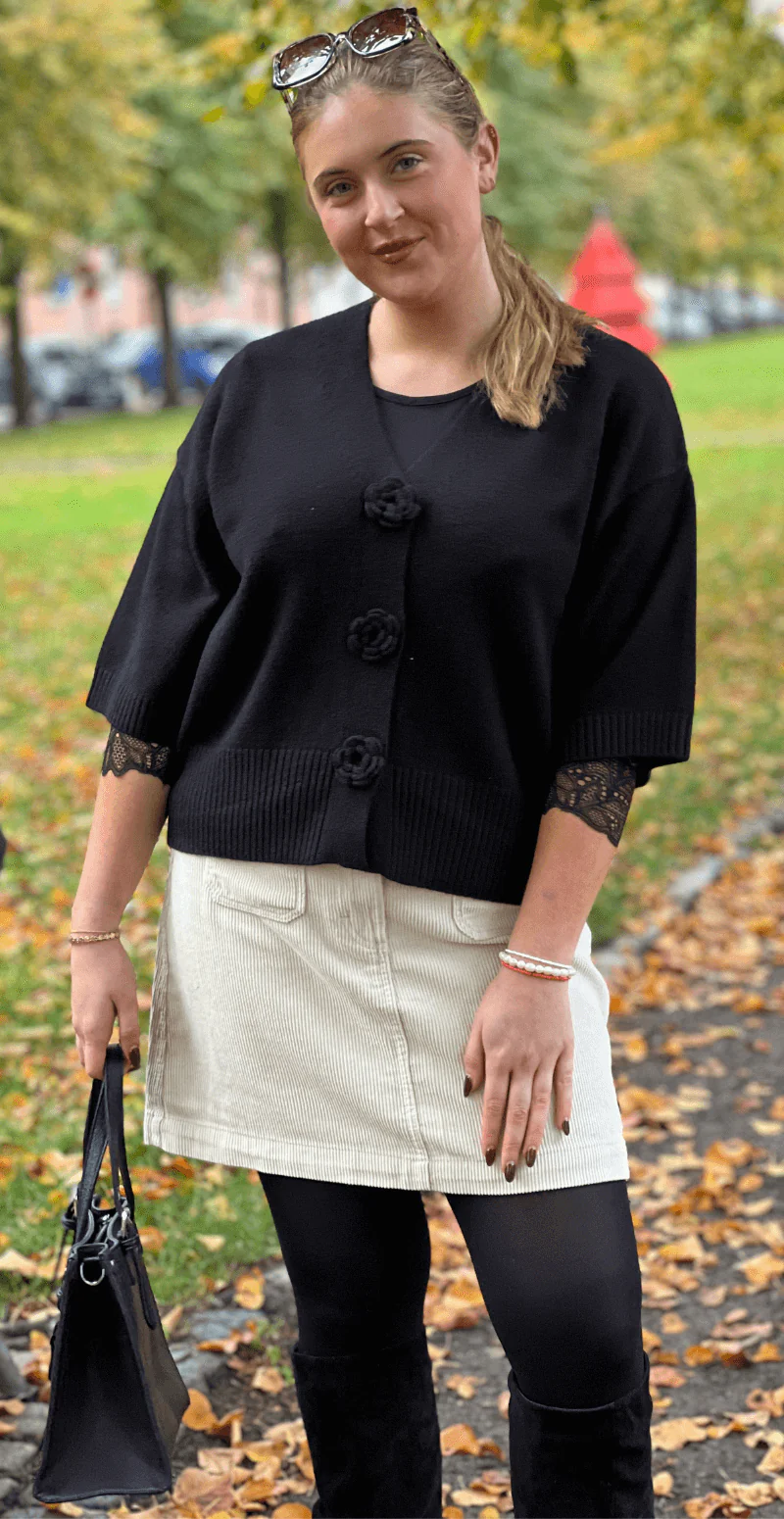 Alpi cardigan med hæklede knapper sort - Image 2