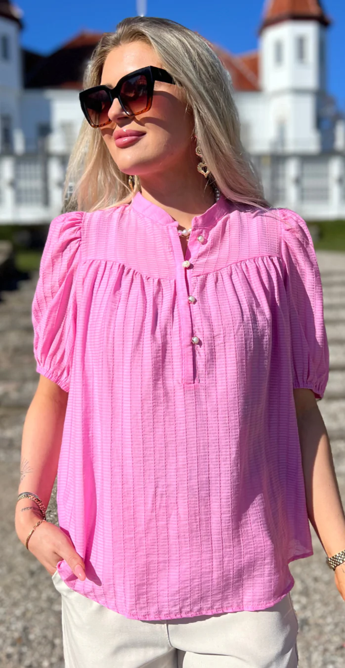 Bella bluse med knapdetaljer fuchsia pink - Image 2