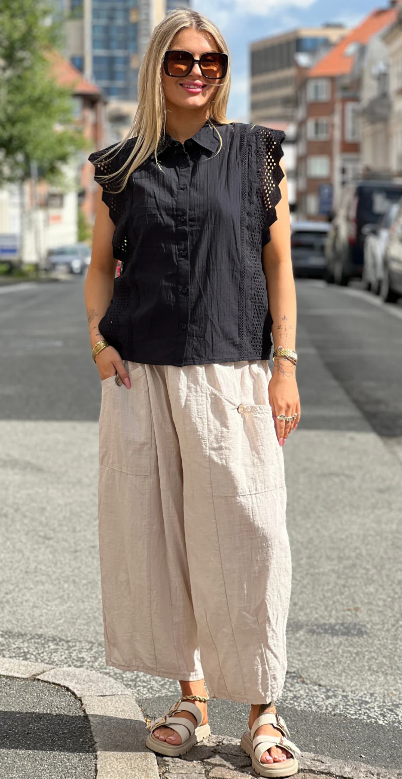 Bina bluse med broderi anglaise sort Freequent - Image 8
