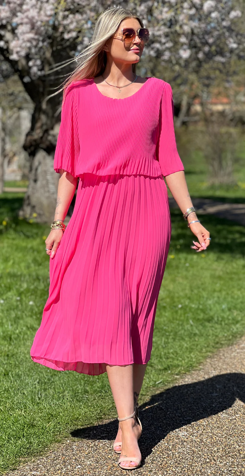 Carmen plisseret kjole med elastik i taljen pink LikeLondon - Image 3
