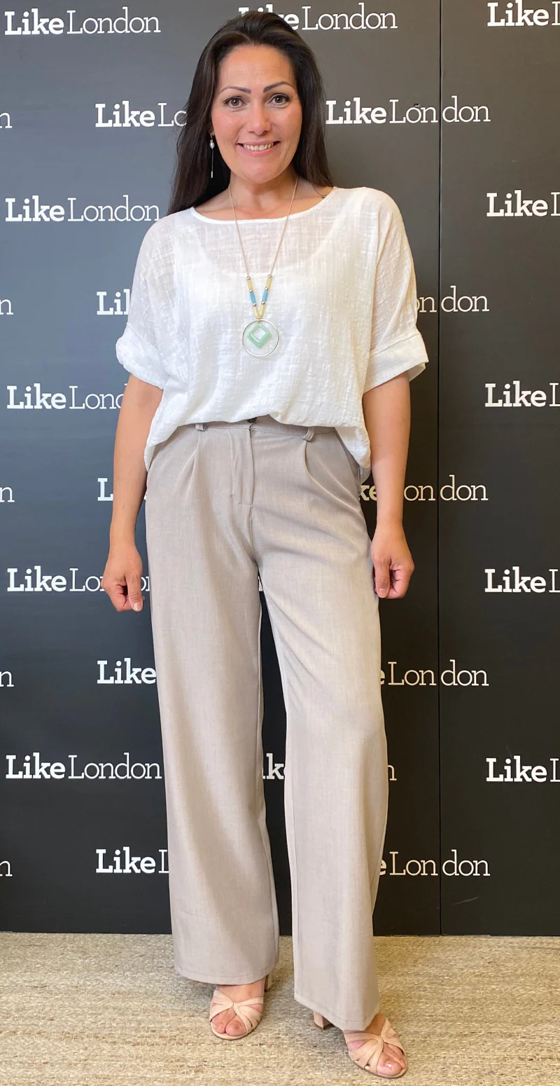 Chili habitbukser med bælteloops taupe LikeLondon By Christina - Image 3