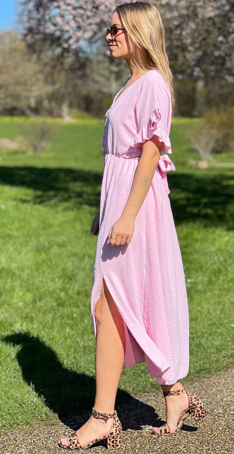 Cordelia kjole med guldknapper og bælte i taljen rosa LikeLondon - Image 7