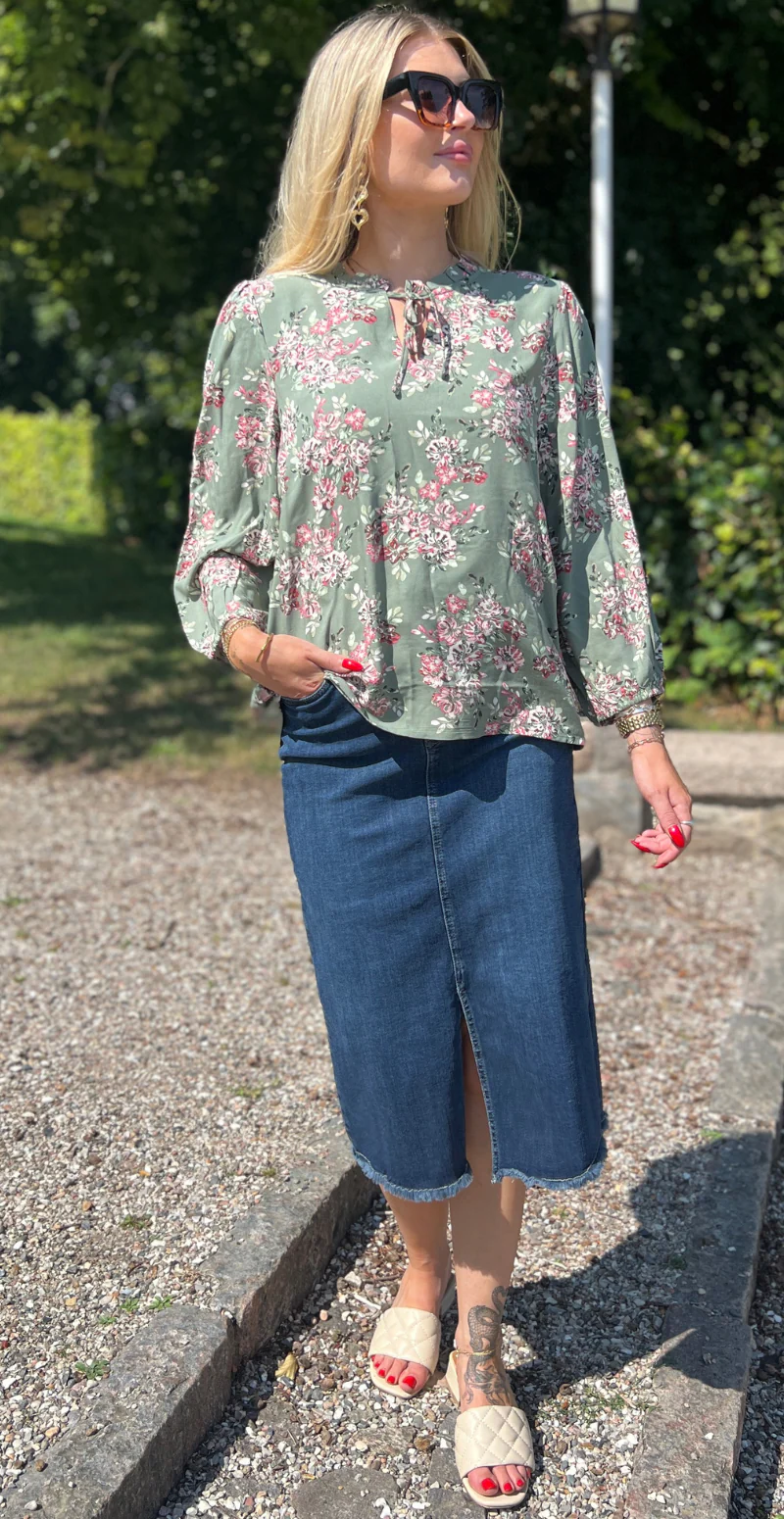 Denimnederdel med slids mørk denim - Image 2
