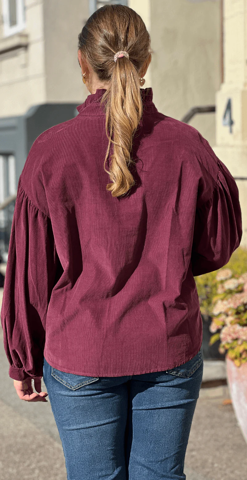 Effie fløjlsskjorte med flæsedetalje bordeaux LikeLondon - Image 5