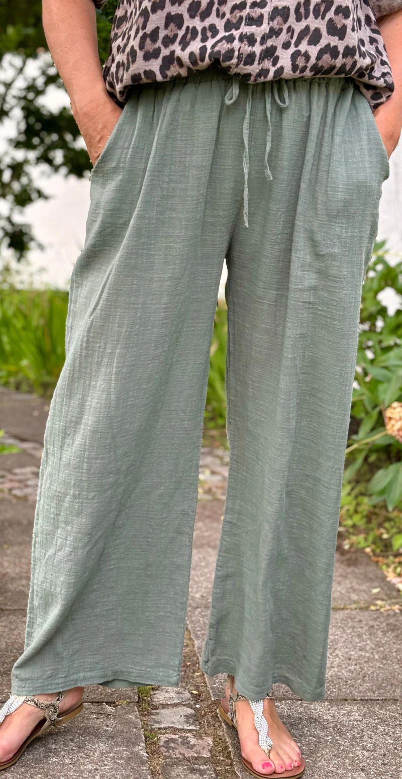 Elise ensfarvet buks khaki LikeLondon - Image 6