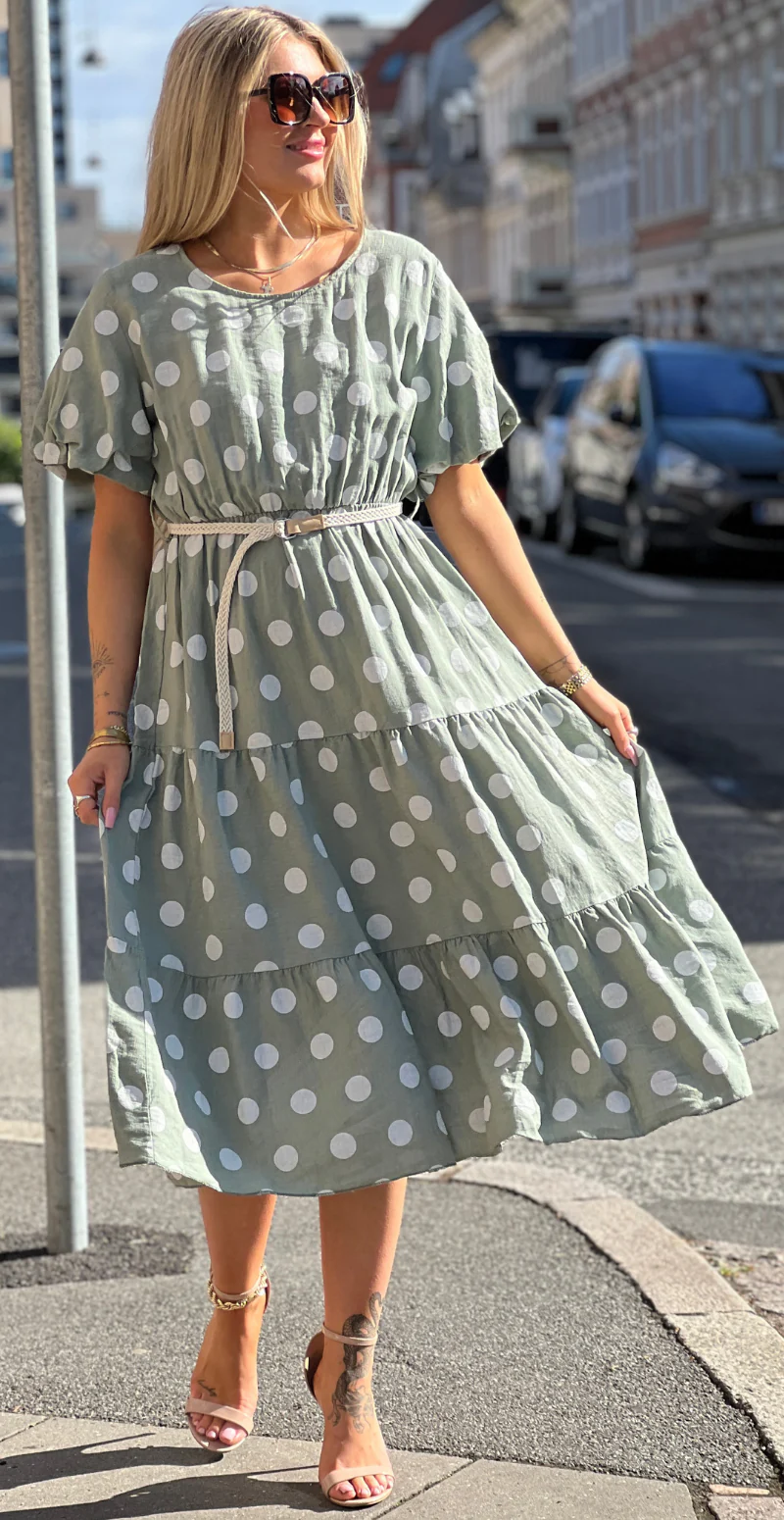 Elly kjole med dots og peplum khaki LikeLondon - Image 4