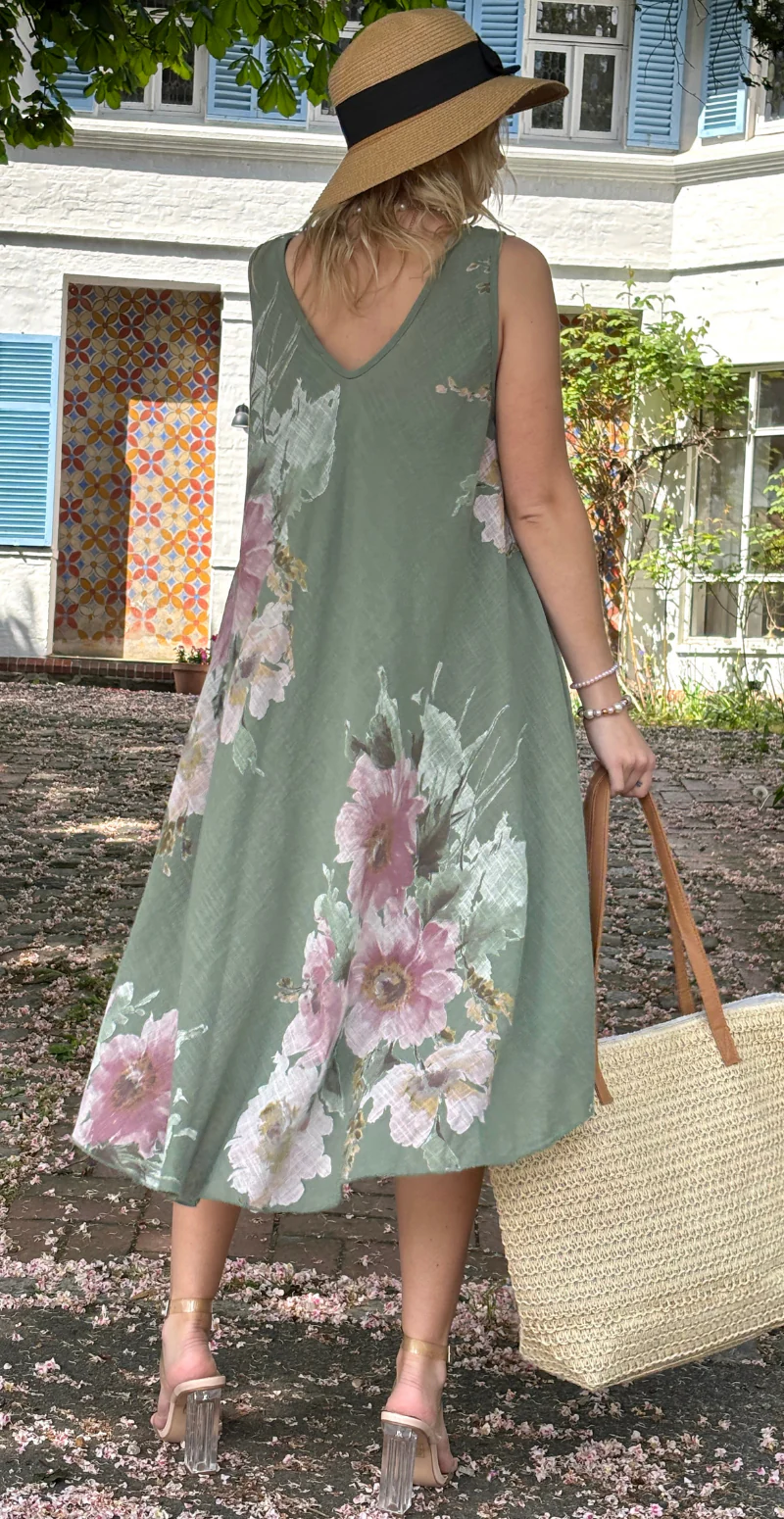 Faye kjole med brede stropper og blomstermotiv khaki LikeLondon - Image 8