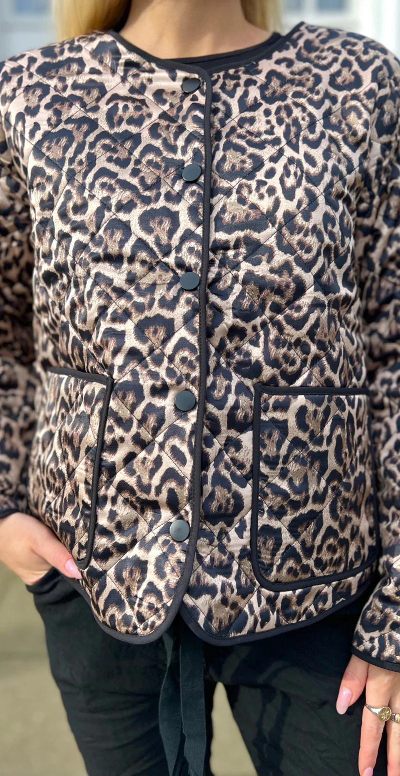 Fia jakke med lommer og leopardprint sort - Image 6