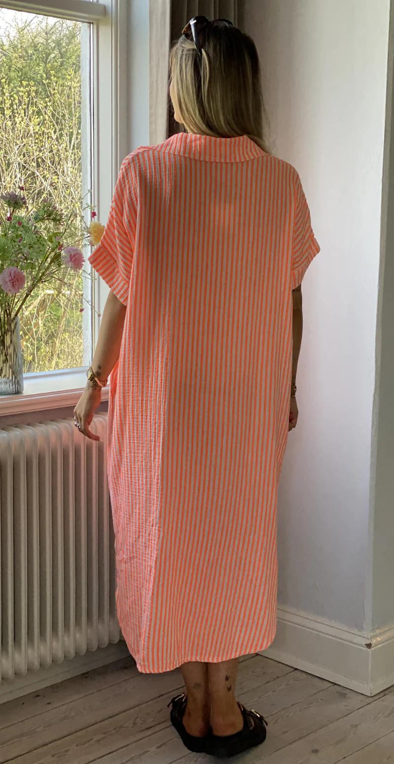 Freya stribet kjole med krave og lommer orange LikeLondon - Image 2
