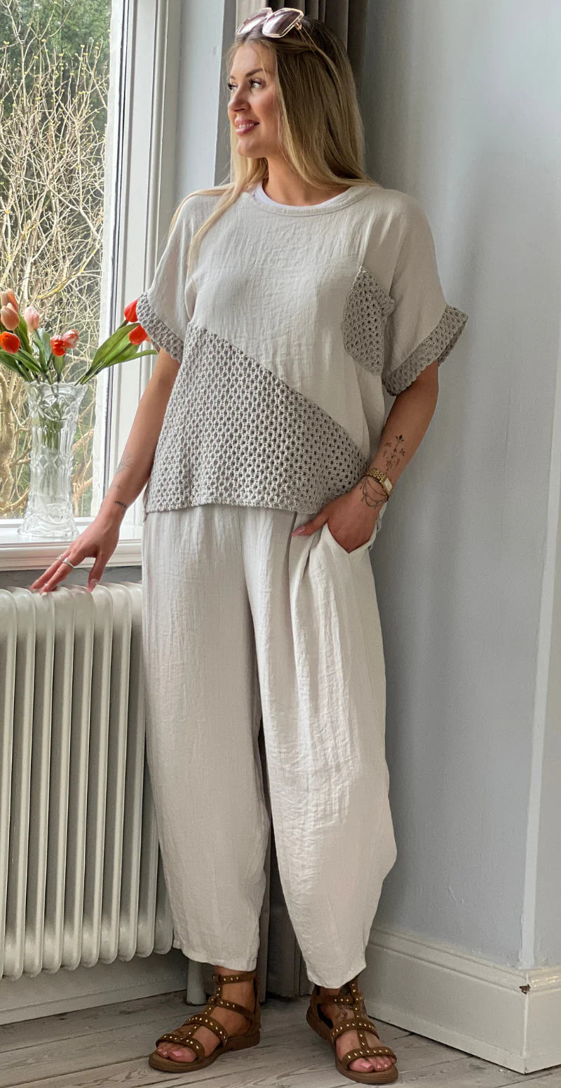 Gladys bluse med kort ærme og hæklede detaljer beige LikeLondon - Image 9