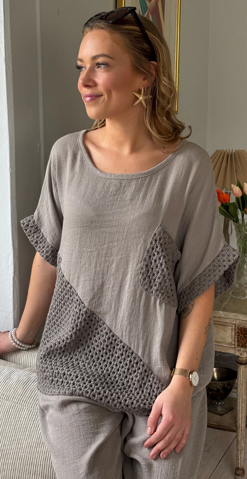 Gladys bluse med kort ærme og hæklede detaljer fango LikeLondon - Image 7