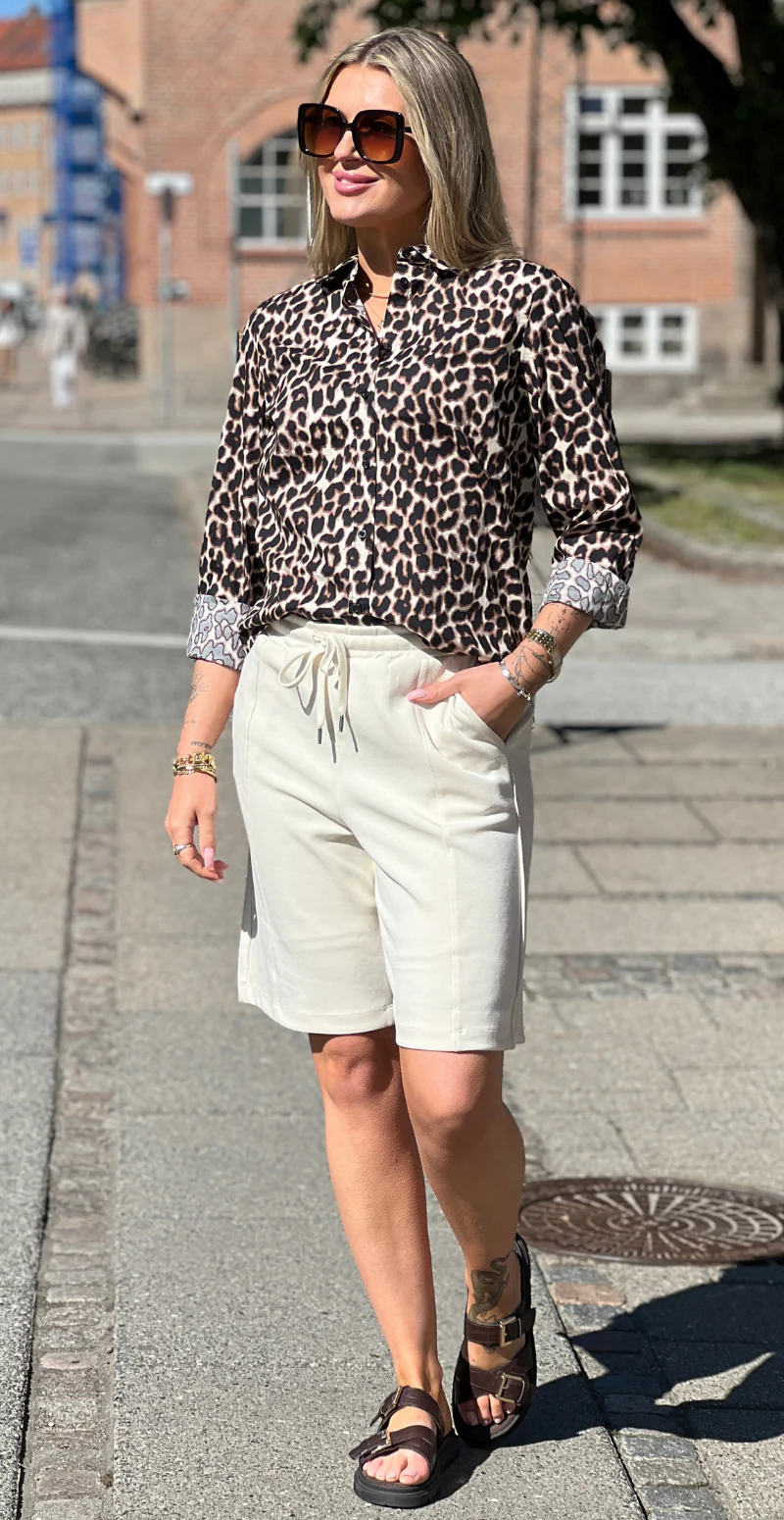 Henny gennemknappet bluse med leopardprint black mix B.young - Image 3