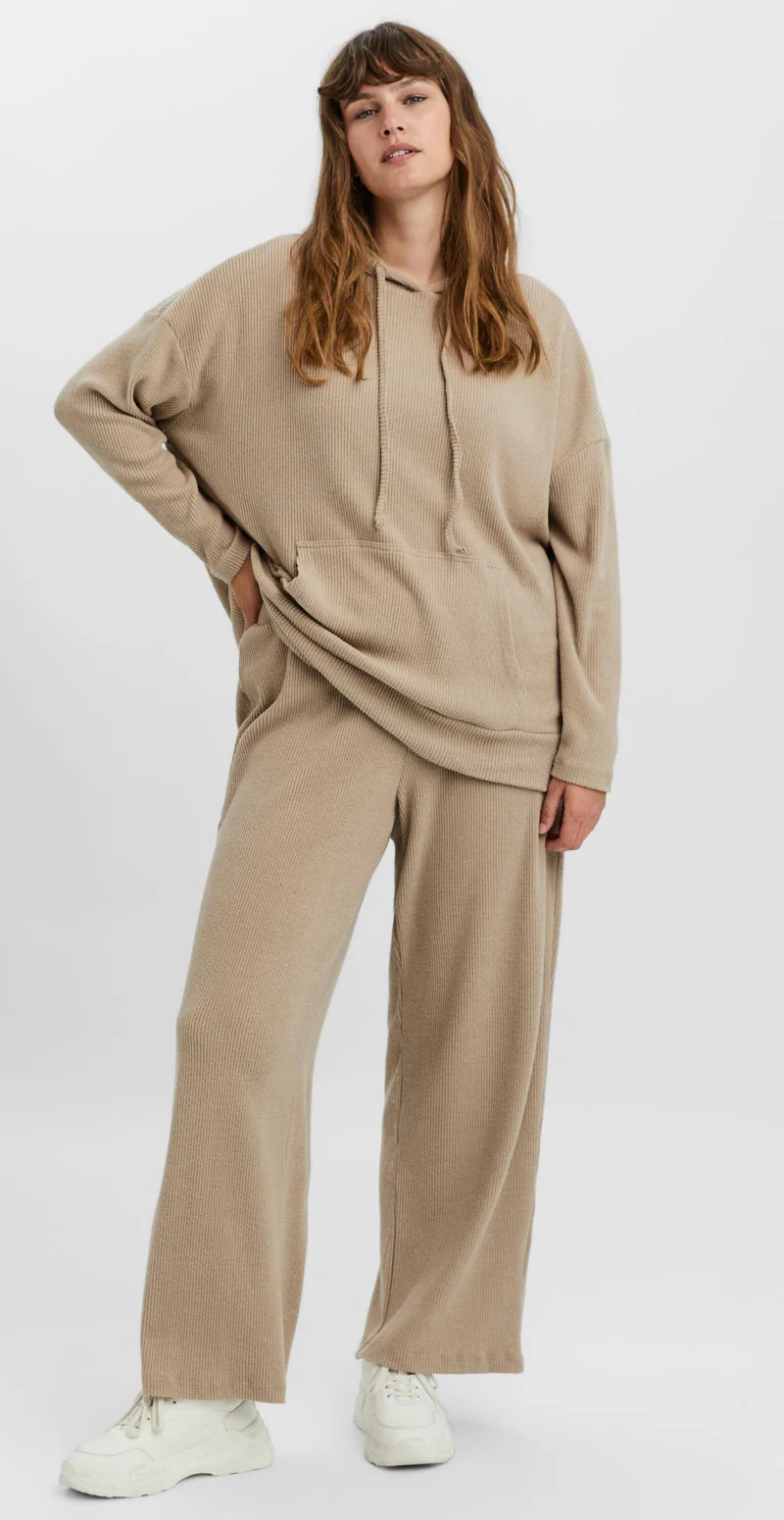 Hoodie sand - Image 3