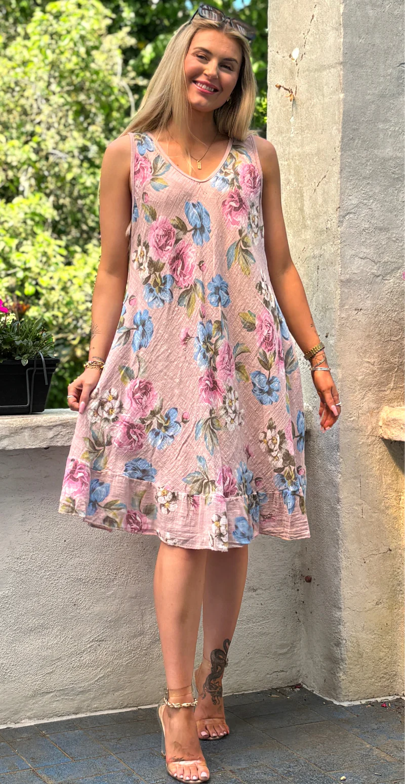 Forudbestil uge 29 Iben kjole med blomsterprint og peplum rosa LikeLondon - Image 3
