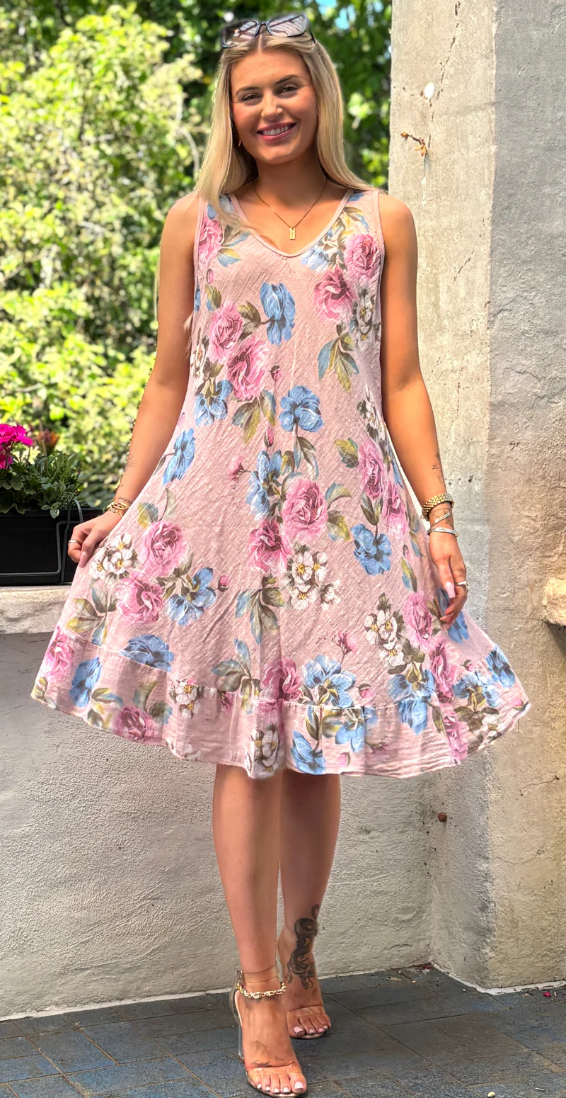 Forudbestil uge 29 Iben kjole med blomsterprint og peplum rosa LikeLondon - Image 5