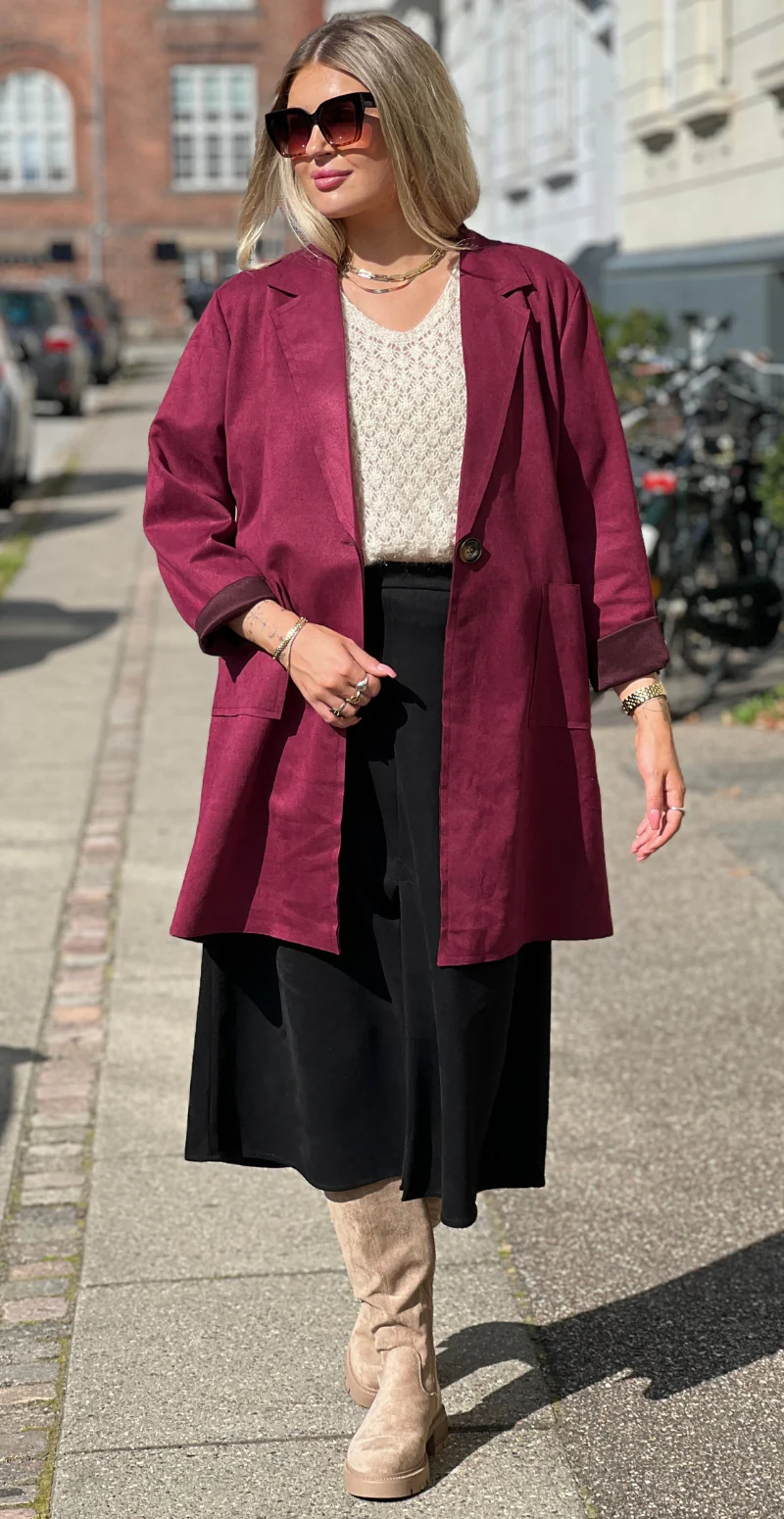 Kamella mellemlang jakke i ruskindslook wine LikeLondon - Image 5