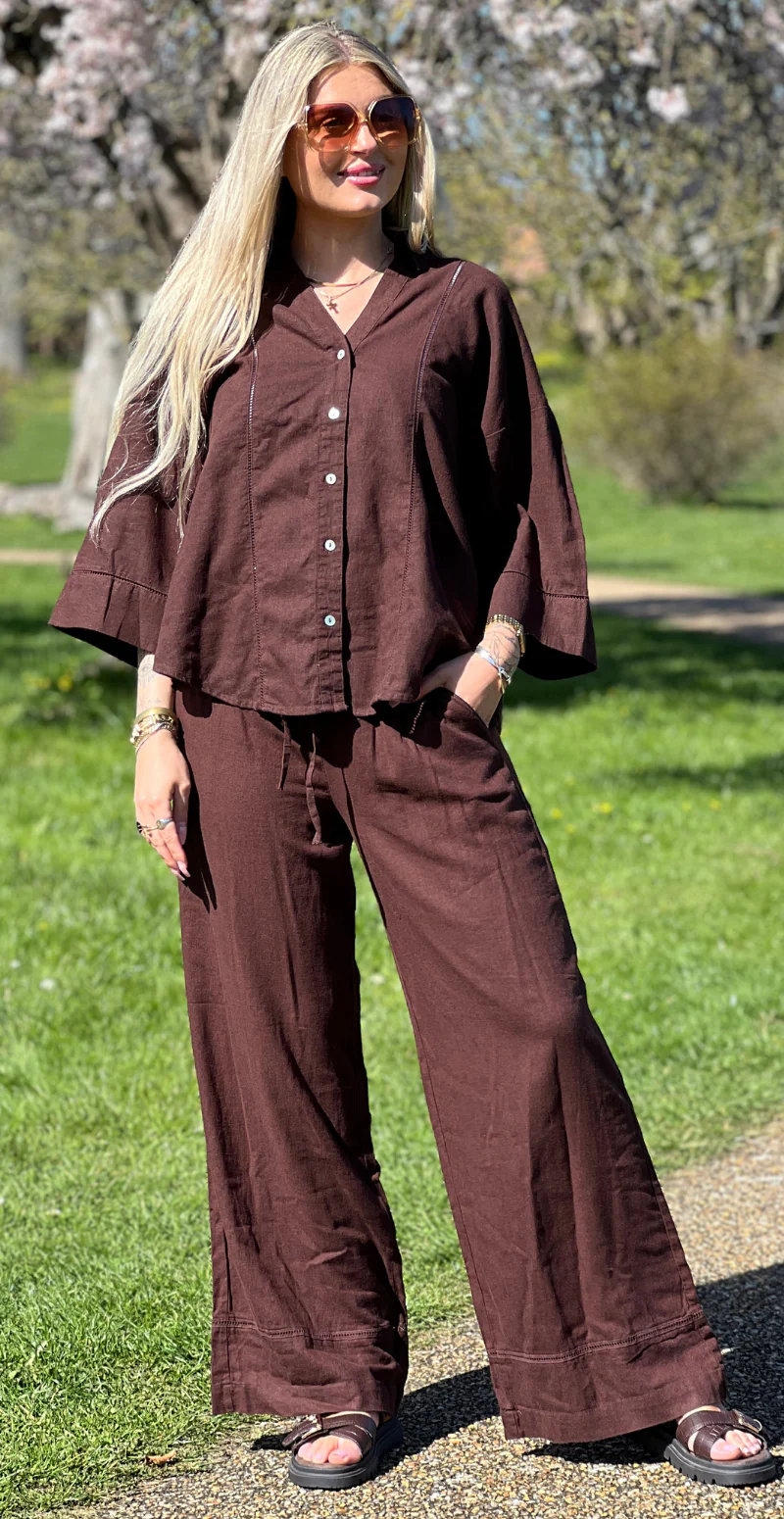 Laluna gennemknappet hørbluse med hulmønster coffee bean Freequent - Image 4