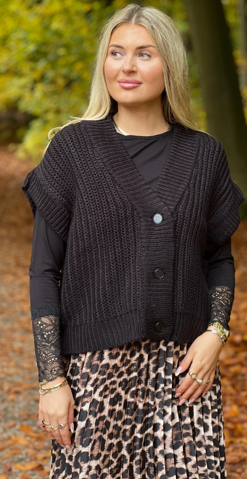 Langærmet bluse med blonde på ærmet sort - Image 5