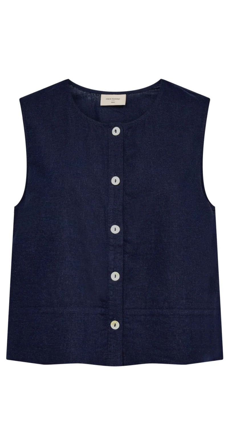Lava hør top med rund hals og knapper foran navy blazer Freequent