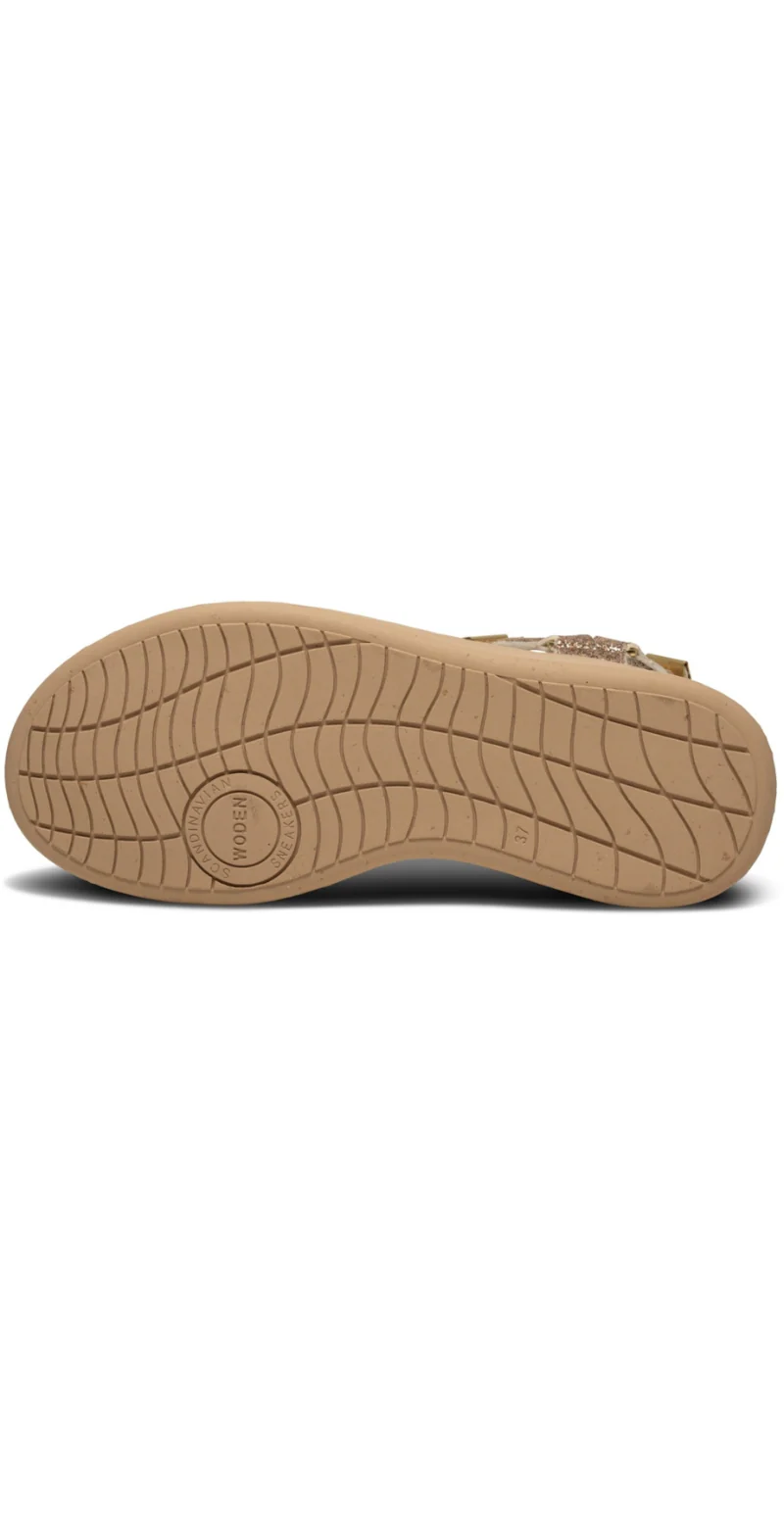 Line sandal med glimmerremme coffee cream Woden - Image 3