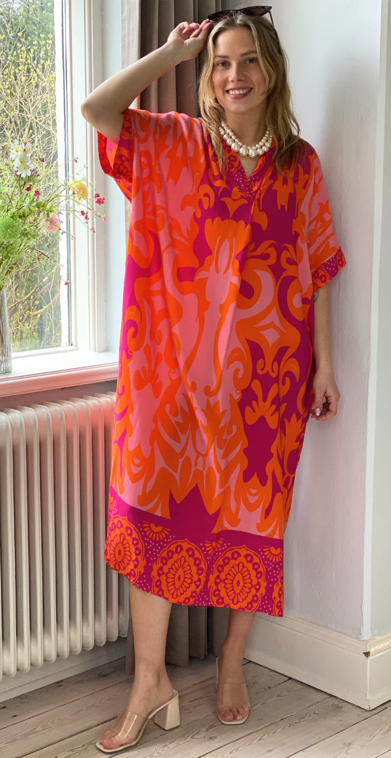 Melia kjole med mønster pink/orange LikeLondon - Image 6