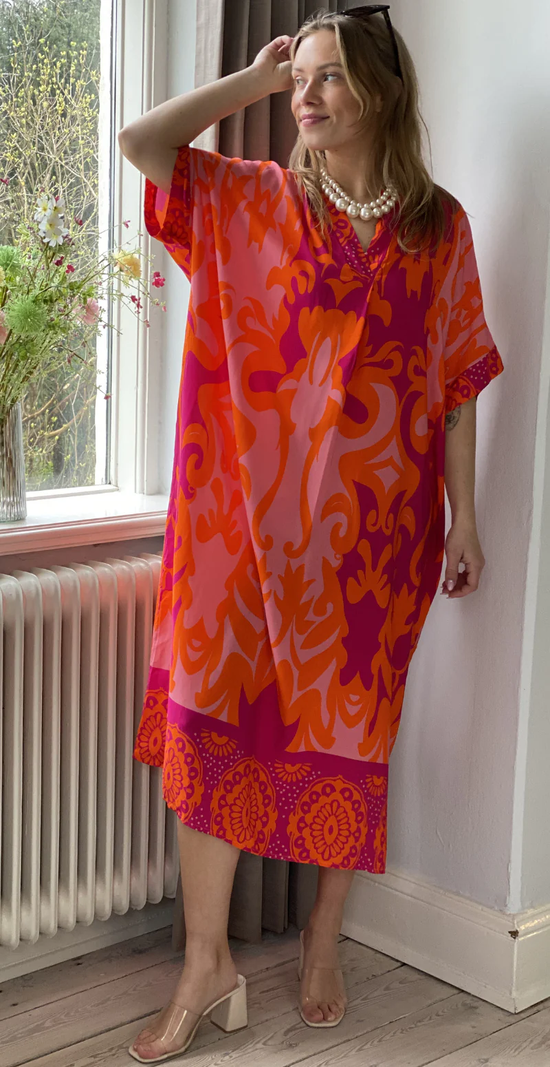 Melia kjole med mønster pink/orange LikeLondon - Image 8