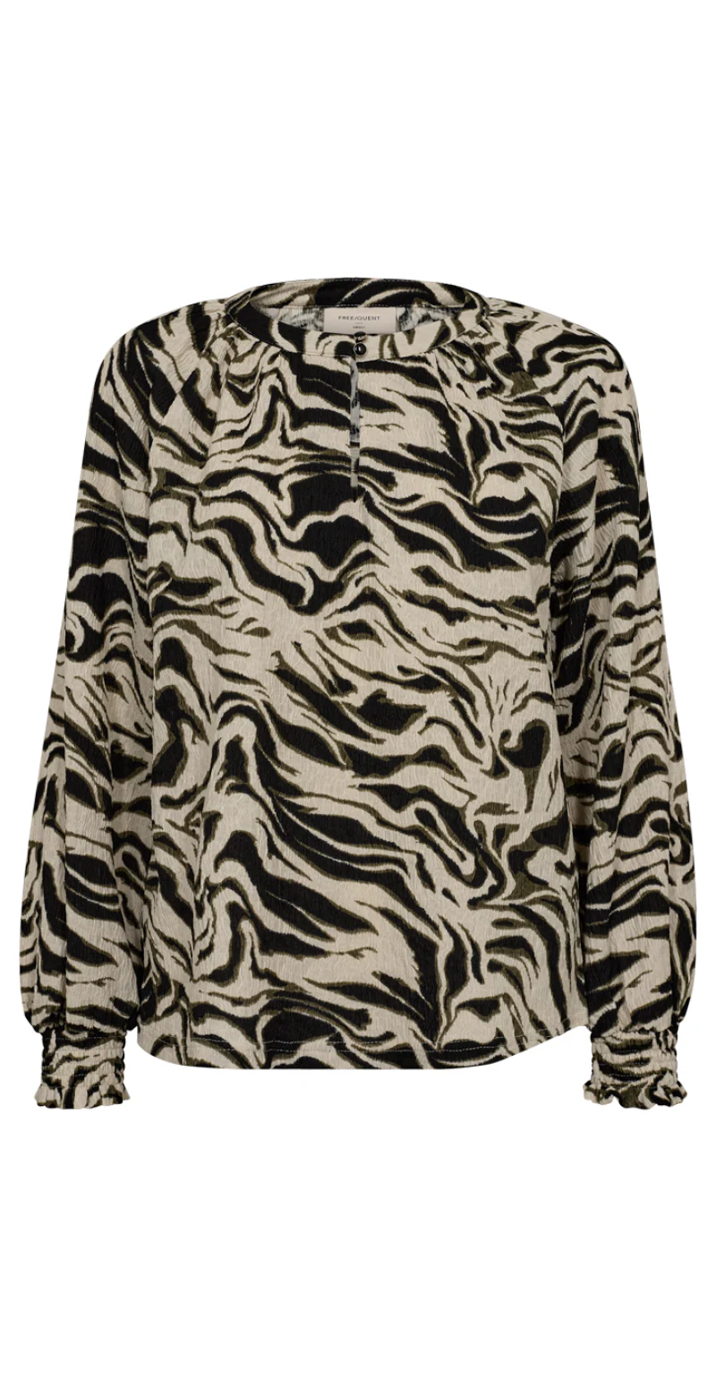 Nalia bluse med mønster deep depths w. black - Image 5
