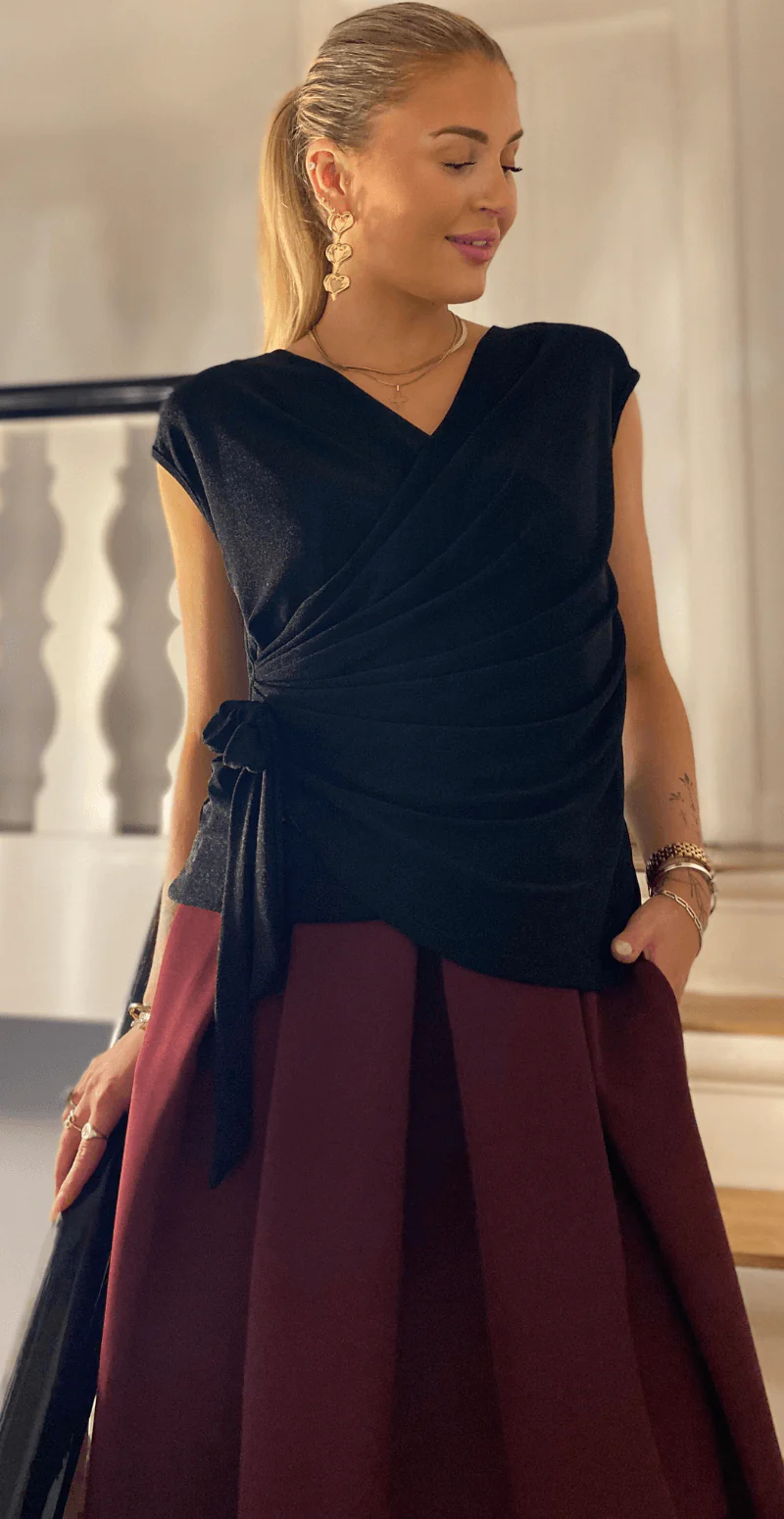 Ninette glimmer top med bindedetalje sort LikeLondon - Image 3