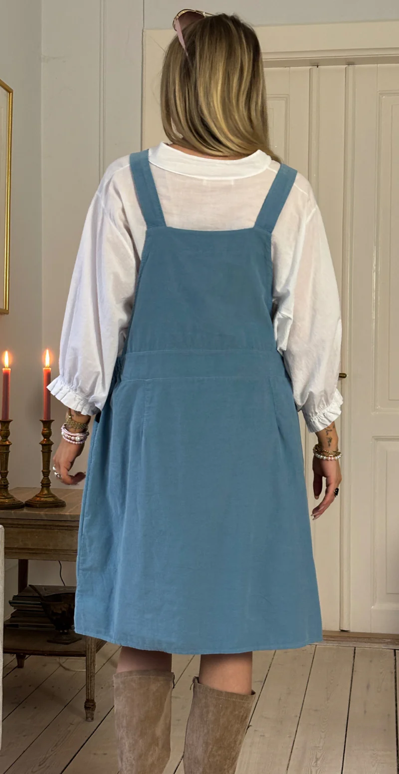 Nynne kort spencer i fløjl med lomme foran light jeans LikeLondon - Image 5