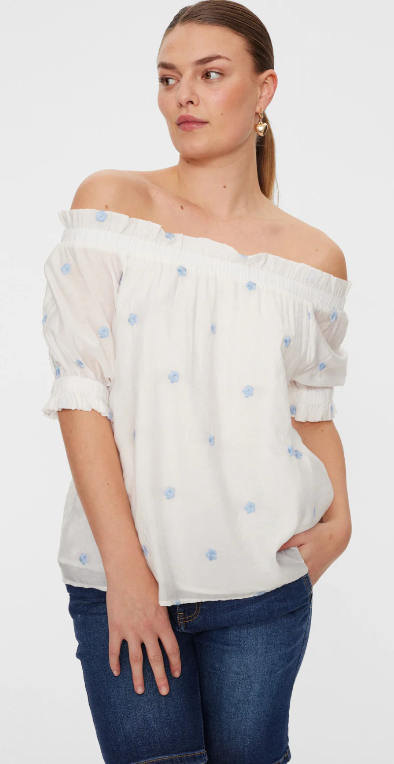 Offshoulder bluse små blomster hvid og blå - Image 2