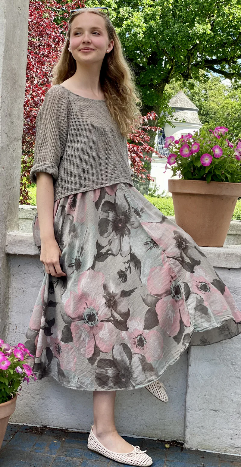 Ophelia kjole med blomsterprint og tynde stropper med tilhørende bluse fango LikeLondon - Image 5