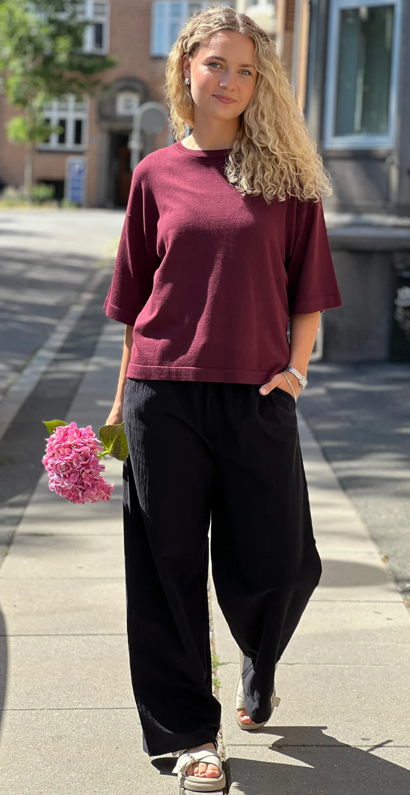 Sally buks med lige ben og lommer sort LikeLondon - Image 4