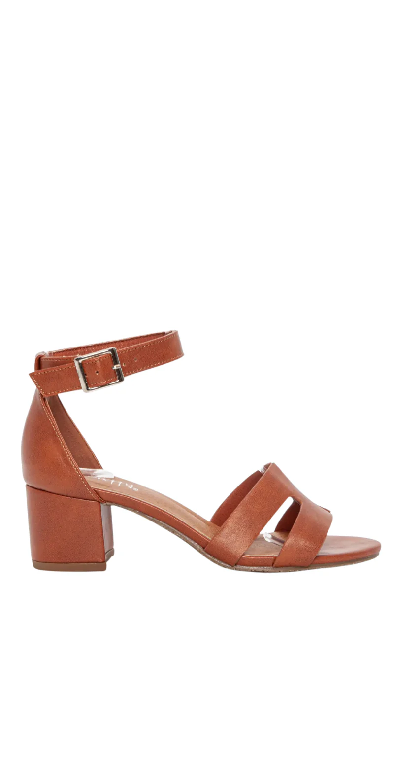 Sandal med blokhæl i trendy look camel Duffy - Image 2