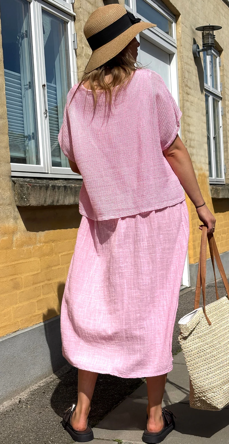 Savannah kjole med hæklet overdel pink LikeLondon - Image 6