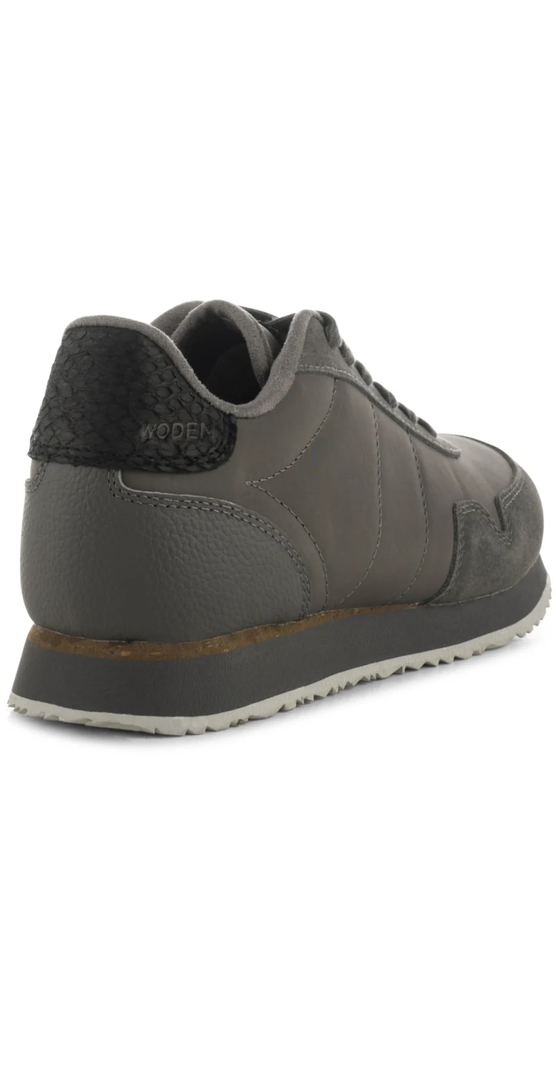 Sneakers i mørkgrå med detaljer - Image 5