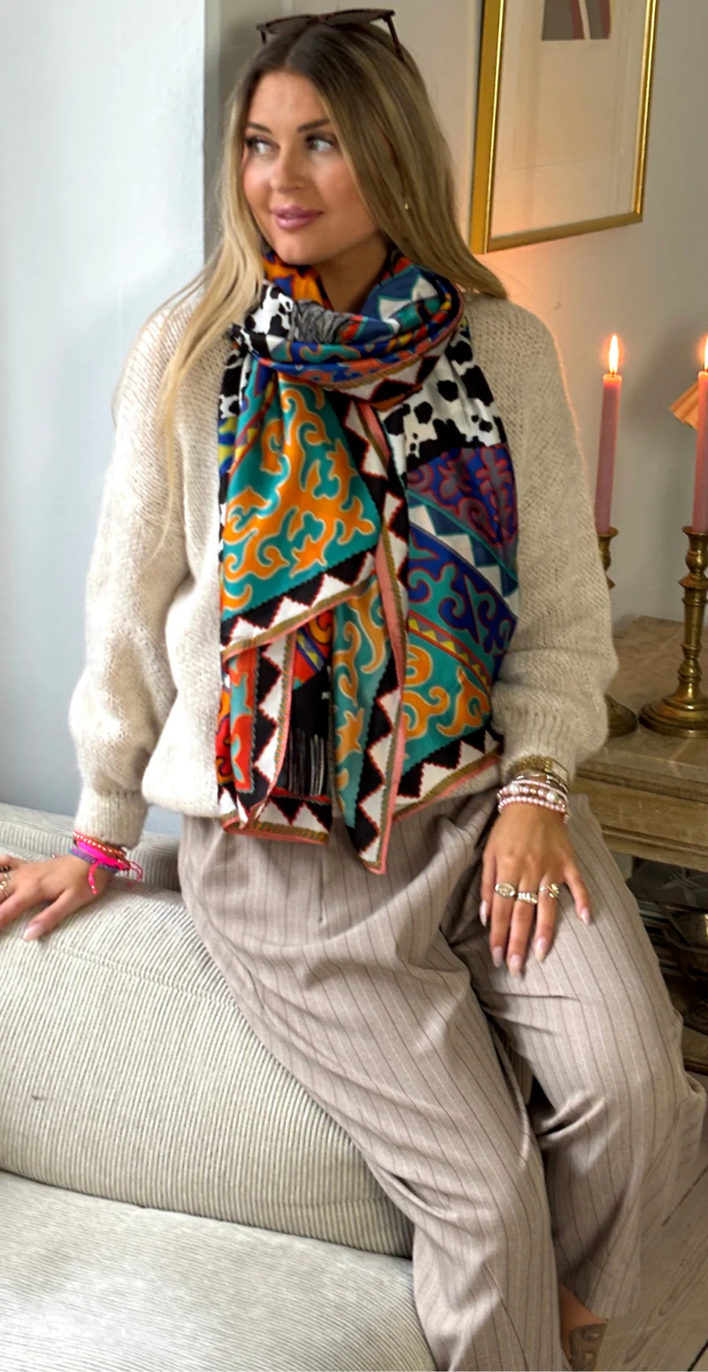 Tørklæde i silk-look med motiv af hest sort/hvid LikeLondon - Image 3
