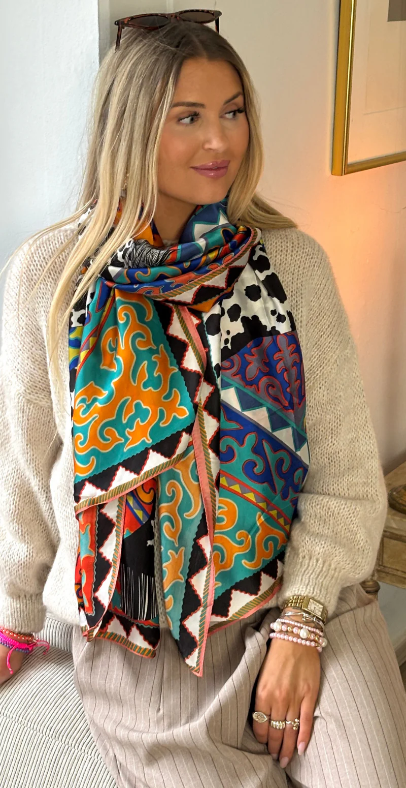 Tørklæde i silk-look med motiv af hest sort/hvid LikeLondon - Image 4
